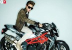 justin-bieber-323838.jpg