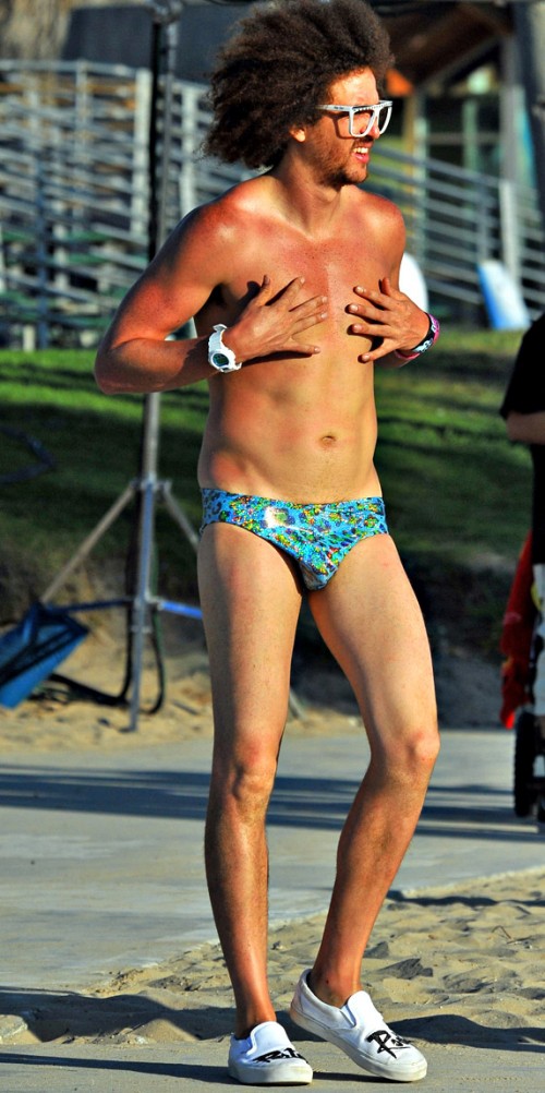 Red Foo Photo was added by andiiik Photo no 25 119