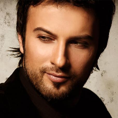 http://img.karaoke-lyrics.net/img/artists/8016/tarkan-28919.jpg