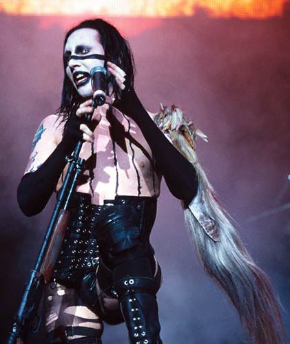 Marilyn Manson photo - Marilyn Manson (Guns, God and Government)