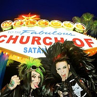 Blood On The Dance Floor photo - Jayy von Monroe and Dahvie Vanity