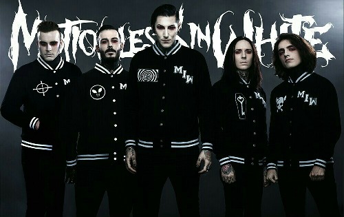 Motionless In White photo - Z leva : Justin Morrow, Ryan Sitkowski ...