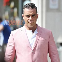 Robbie Williams Love My Life Lyrics