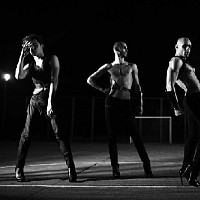 Kazaky In The Middle Lyrics karaoke lyrics net