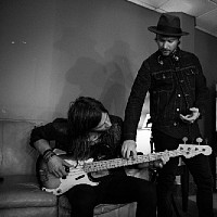 Needtobreathe Devil S Been Talkin Lyrics Comment and share your favourite lyrics. karaoke lyrics net
