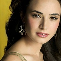 Mia Maestro Llovera Lyrics
