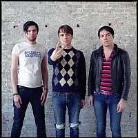 The Cribs Be Safe Lyrics