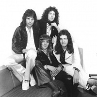 queen-516699-w200.jpg