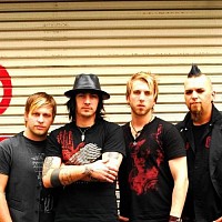 Three Days Grace Love Me Or Leave Me Lyrics three days grace love me or leave me