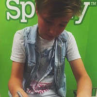 Isac Elliot - First Kiss - Lyrics 