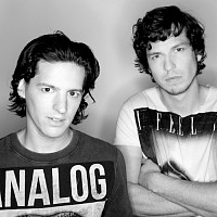 firebeatz-520239-w200.jpg