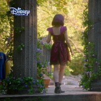 Soundtrack Naslednici Be Our Guest Lyrics