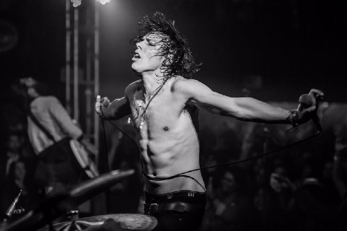 Barns Courtney photo