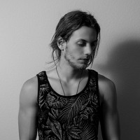 nick-deboni-653033-w200.jpg