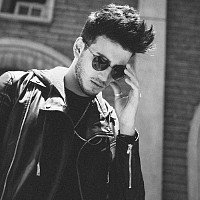 sebastian-yatra-591338-w200.jpg