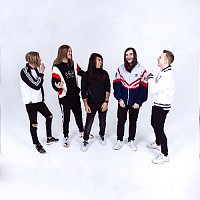 shrezzers-618556-w200.jpg