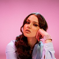 celine-626033-w200.jpg